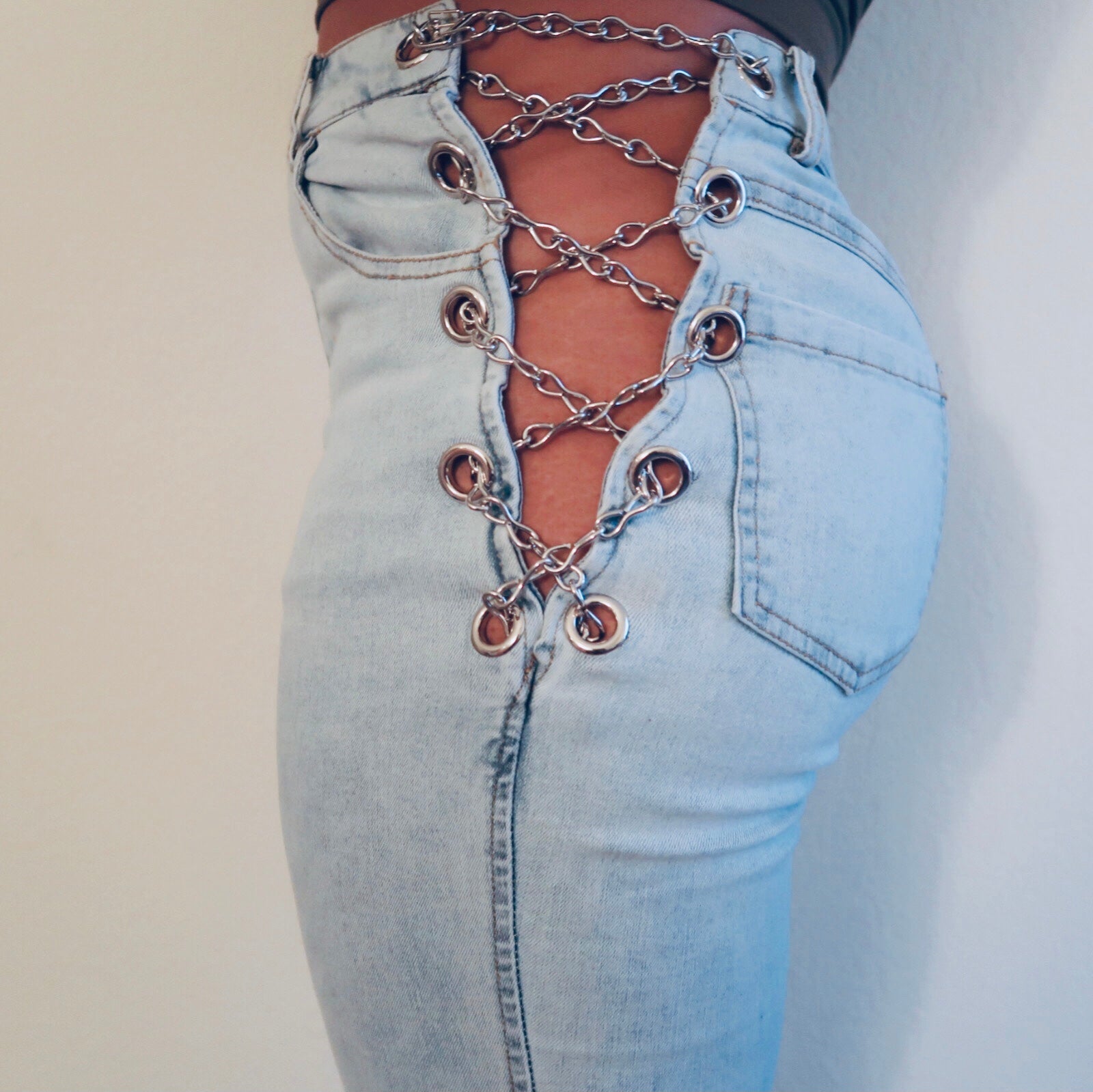 side waist chain jeans